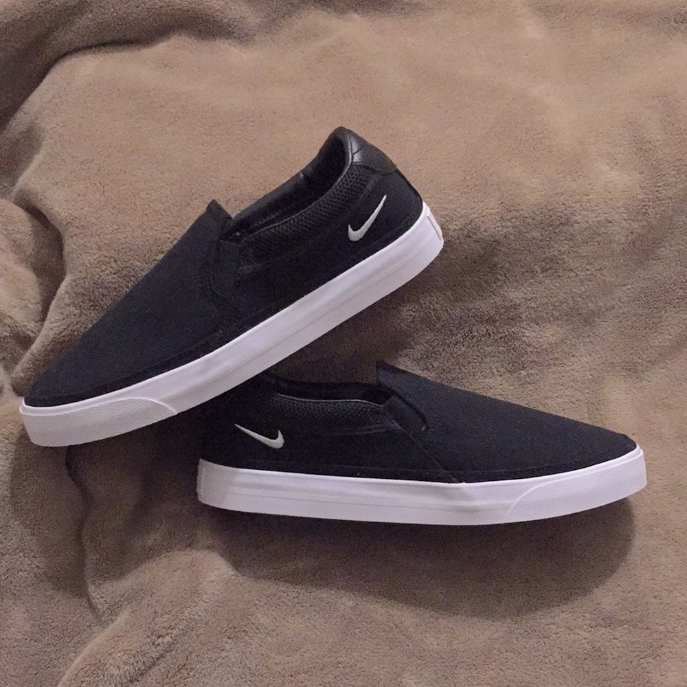 New women’s Nike Court Legacy Slip-on Shoes